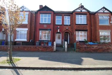 6 bed flat, Scarsdale Road, Victoria Park, Manchester, M145PR - Image 1